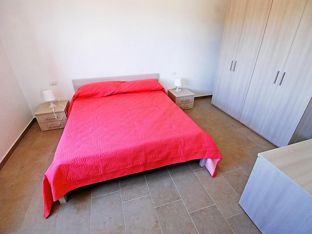2 Bedrooms House With Enclosed Garden And Wifi At Is Potettus SantʼAnna Arresi Esterno foto